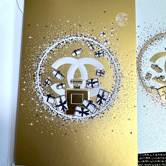 New CHANEL 17 piece Bundle - Picture 8 of 17